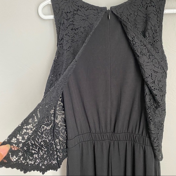 UNIQLO Black Jumpsuit with Lace Top Sleeveless - Picture 5 of 15